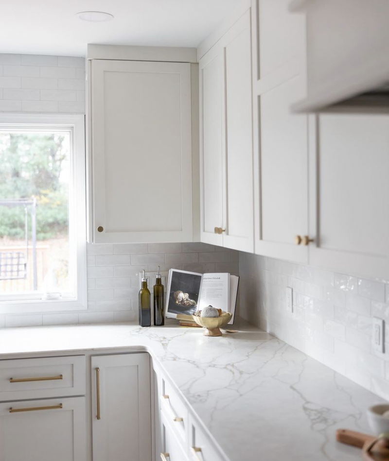 2.6 x 8 Nolita Blanco Shiny Subway Porcelain Tile - Image 2